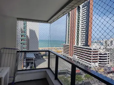 Uma vista do mar geral ou uma vista do mar a partir do apartamento