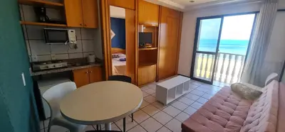 A cozinha ou kitchenette de CLASSIC FLAT RESIDENCE Beira Mar- 1004