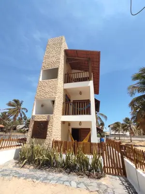 O edifício onde o apartamento está situado