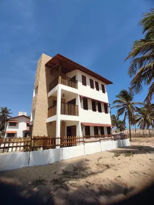 O edifício onde o apartamento está situado