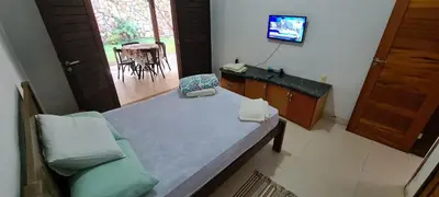 Uma televisão e/ou sistema de entretenimento em Casa na serra a 10 min de Guaramiranga! Ótima para descanso com conforto e para turismo!