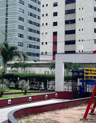 O edifício onde o apartamento está situado