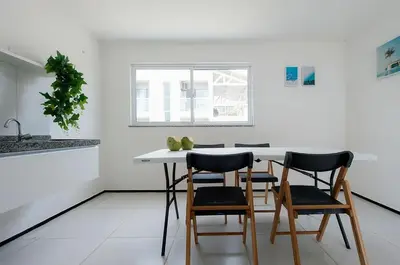 Uma área de estar em Beach Townhouses #C2 - Apartamento por Carpediem