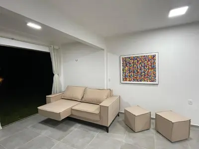 Uma área de estar em Casa em Condomínio Montserrat