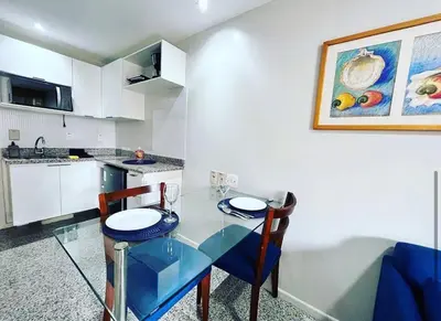 A cozinha ou kitchenette de Apê Beira Mar Meireles Com café da manhã