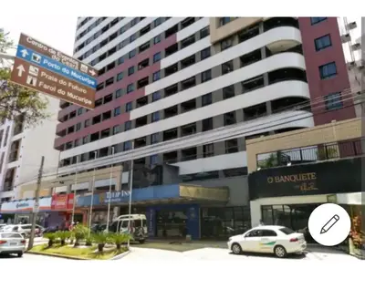 O edifício onde o apartamento está situado