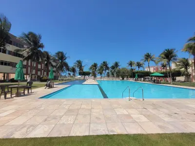 A piscina em ou perto de MB07101 - Morro Branco - Térreo - 3 quartos - 2 suites - churrasqueira