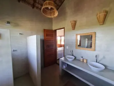 Uma casa de banho em Casa Vannina uma casa encantadora em Icaraizinho !