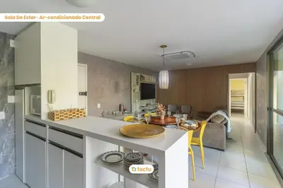 A cozinha ou kitchenette de Térreo completo e gigante VG Sun Cumbuco por Tactu