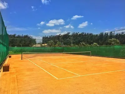 Comodidades para jogar ténis e squash em Condomínio VG sun Cumbuco ou nas proximidades