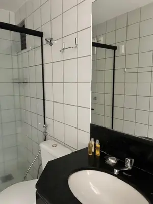 Uma casa de banho em Flat avenida abolição 2323 apto 1404