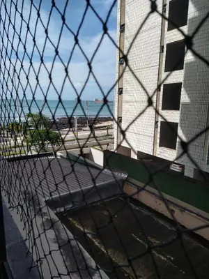 Uma vista do mar geral ou uma vista do mar a partir do apartamento