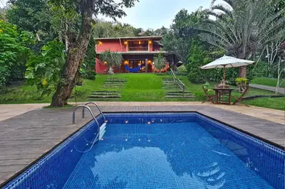 A piscina em ou perto de Chalé Rústico na Serra de Mulungu by CDH