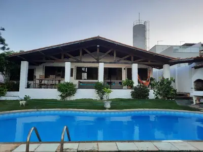 A piscina em ou perto de Casa no Porto das Dunas Com Vista pro mar