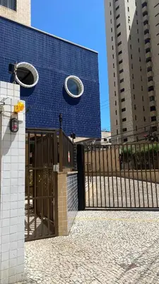 O edifício onde o apartamento está situado