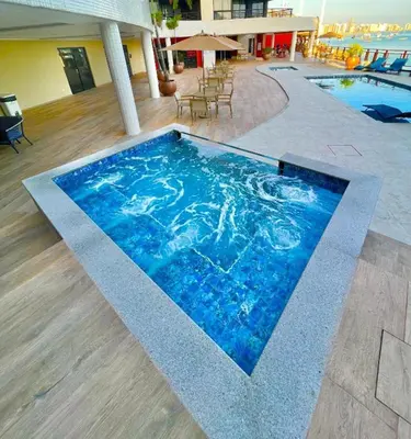 A piscina em ou perto de Flat Iate