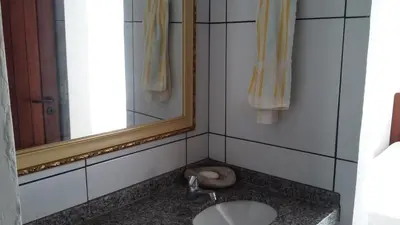 Uma casa de banho em Hospedaria Chez Nous