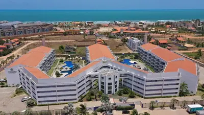 Uma vista do mar geral ou uma vista do mar a partir do apartamento