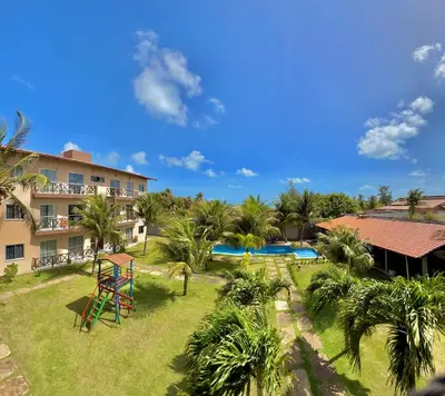 A piscina em ou perto de Residencial Nova Taíba CE com vista para o mar