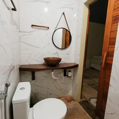 Uma casa de banho em Vila Coqueiro - Moitas