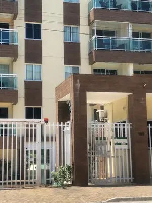 O edifício onde o apartamento está situado