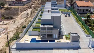 O edifício onde o apartamento está situado