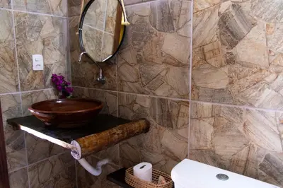 Uma casa de banho em Pousada Nascer da Lua