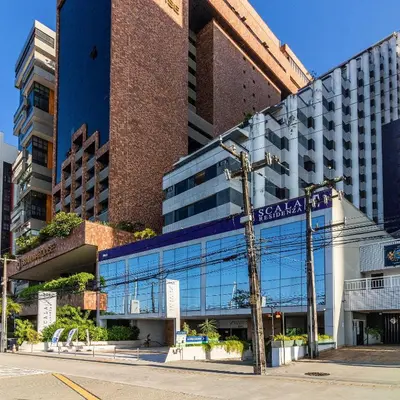 O edifício onde o hotel está situado