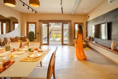 Uma área de estar em Casa TUA no Preá pertinho do Mar
