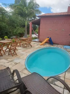 A piscina em ou perto de Chalés Catim da Felicidade