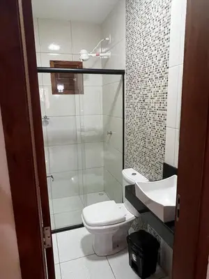 Uma casa de banho em Chalé Guaramiranga-CE