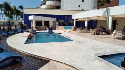 A piscina em ou perto de Linda vista Beira mar apto Fortaleza