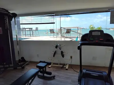 O centro de fitness e/ou as comodidades de fitness de Flat frente mar Fortaleza 607