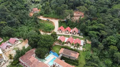 Uma vista aérea de Chalé Kalmaria