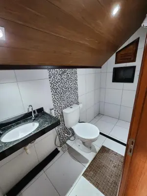 Uma casa de banho em Chalé Kalmaria
