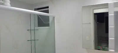 Uma casa de banho em Apartamento Mobiliado 2 Quartos Maraponga Fortaleza