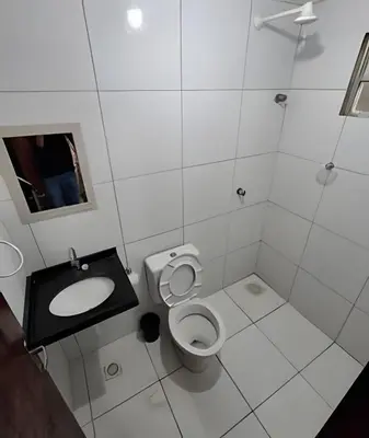 Uma casa de banho em Apartamento acolhedor Maracanaú -Premium